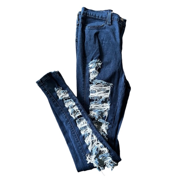 Vibrant Denim - Vibrant M.I.U. Women’s distressed Skinny Jeans| Blue | Size 11
